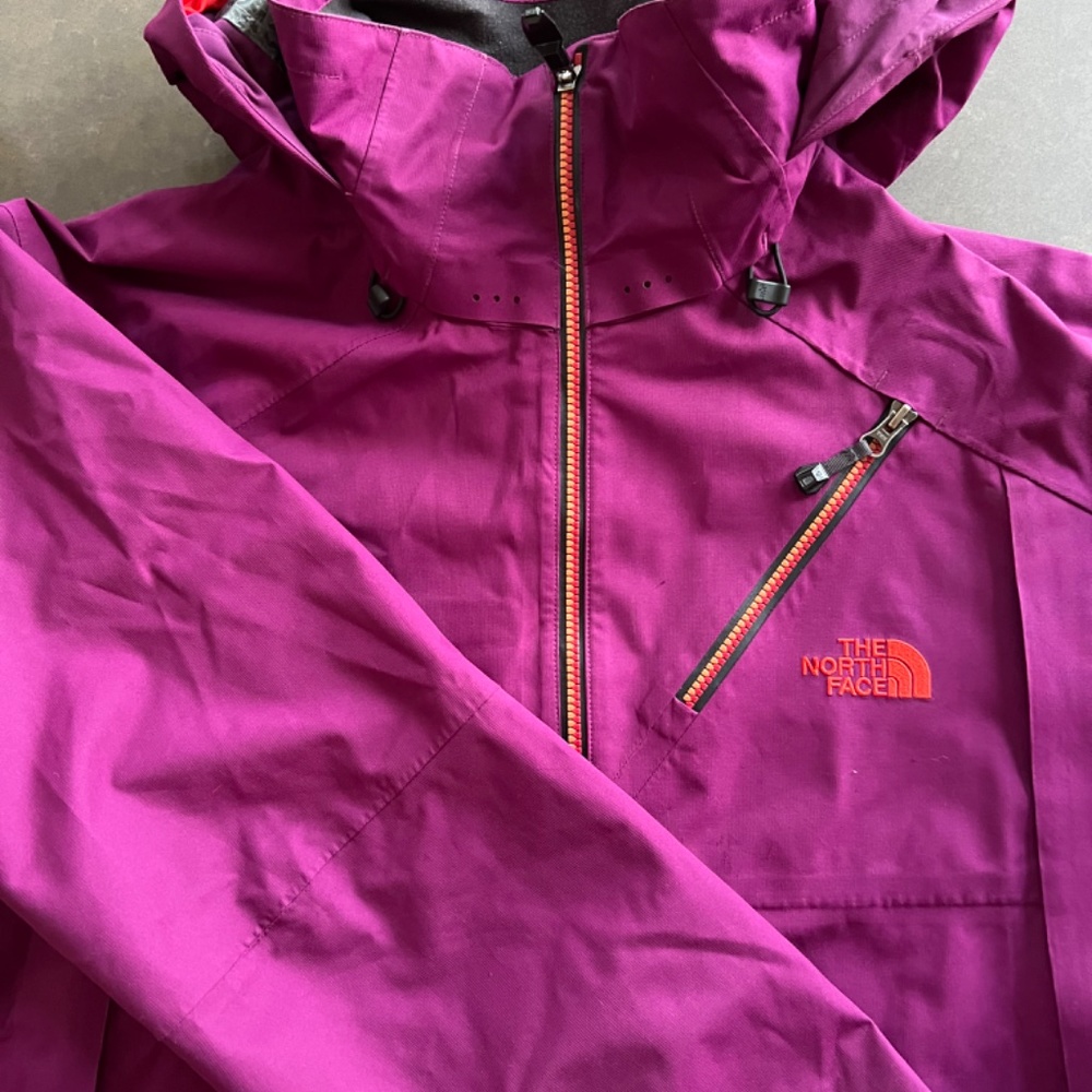 North Face Technical Shell - Picture 4 of 5